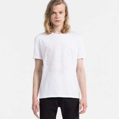 t-shirt calvin klein logo in reliëf voorkant j style menswear yerseke
