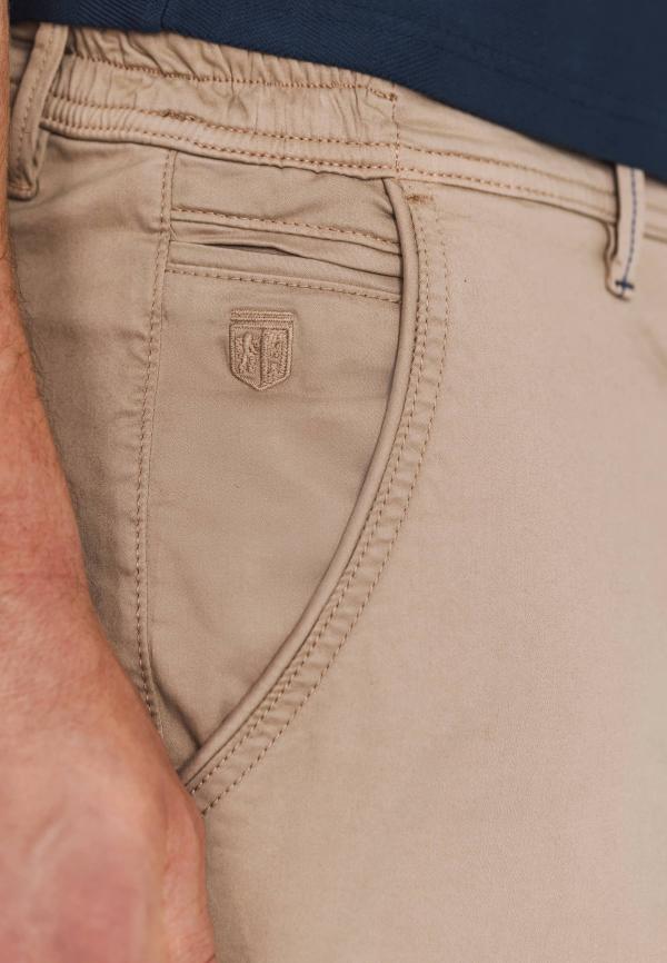 State of Art Chinoshort van katoen-stretch Beige - Afbeelding 4